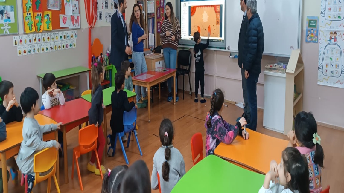 Arnavutköy İlçe Milli Eğitim Şube Müdürümüz Sayın Bayram SÖNMEZ'in Okulumuza Ziyareti
